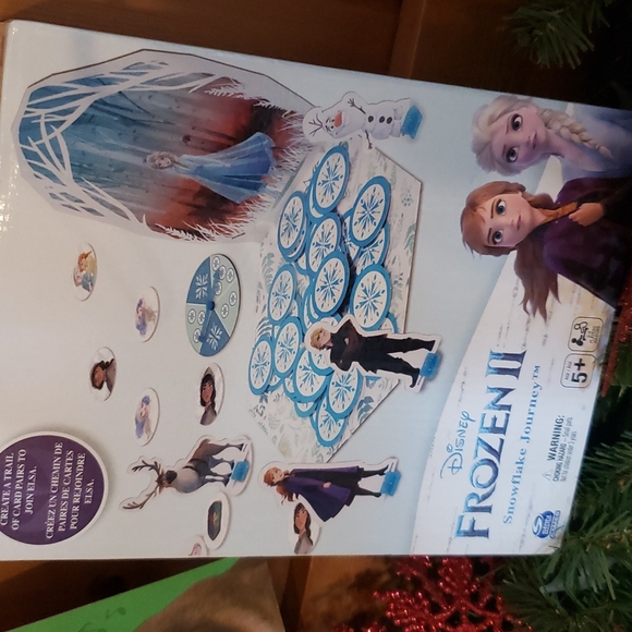 New Disney Frozen 2 Game Snowflake Journey Spin master Elsa Boardgame  Spinner - Picture 3 of 7
